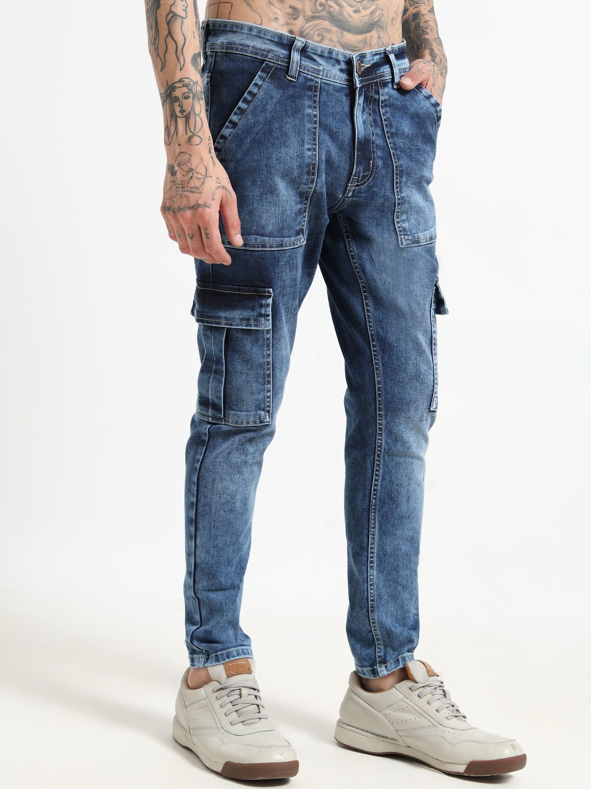Men’s Blue Denim Cargo Jeans with Multiple Pockets