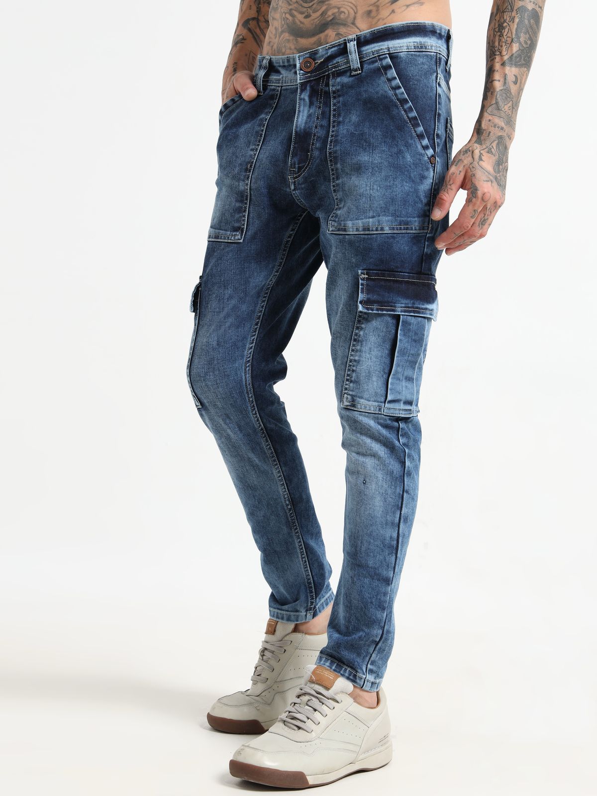 Men’s Blue Denim Cargo Jeans with Multiple Pockets